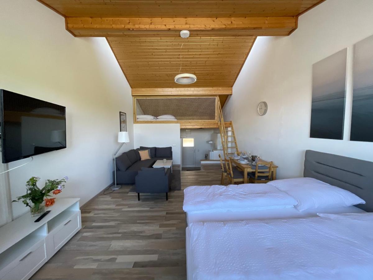 Sweet Rooms Bubesheim Bagian luar foto